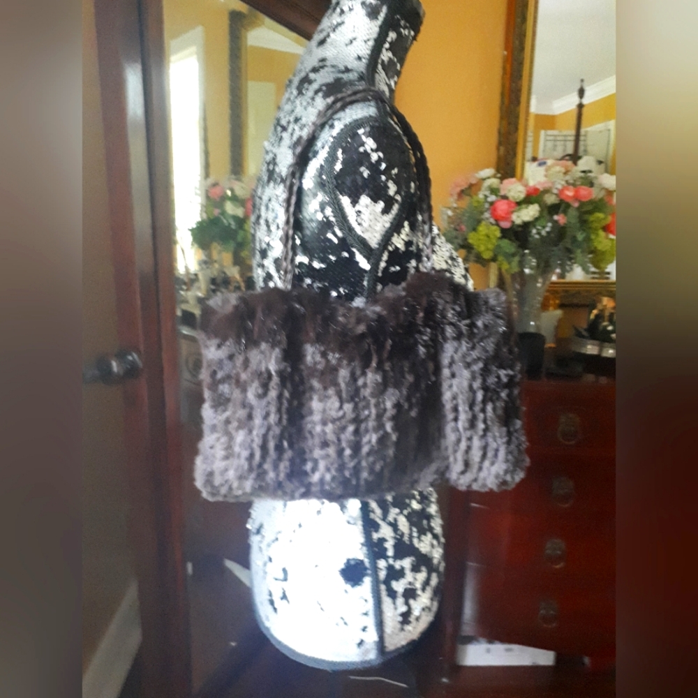 Funky East fur bag